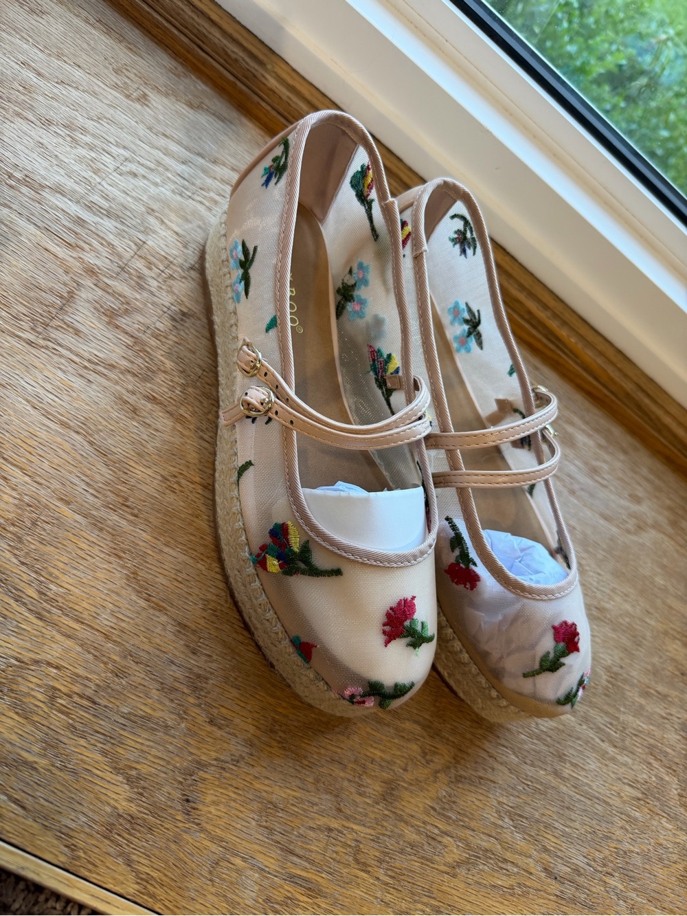 Floral Embroidered Mary Jane Espadrille Shoes Oxford Size 7W